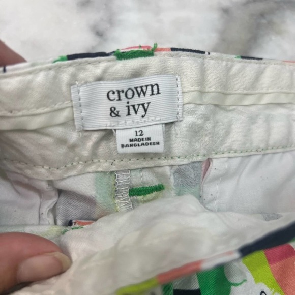 CROWN & IVY Bright Multicolor Elephant Print High-Rise 11" Shorts Women Size 12 - Picture 5 of 6